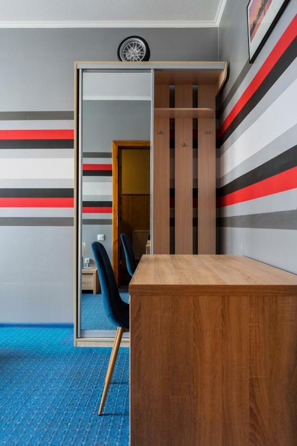 Hostel Villa Roma 리비프 외부 사진