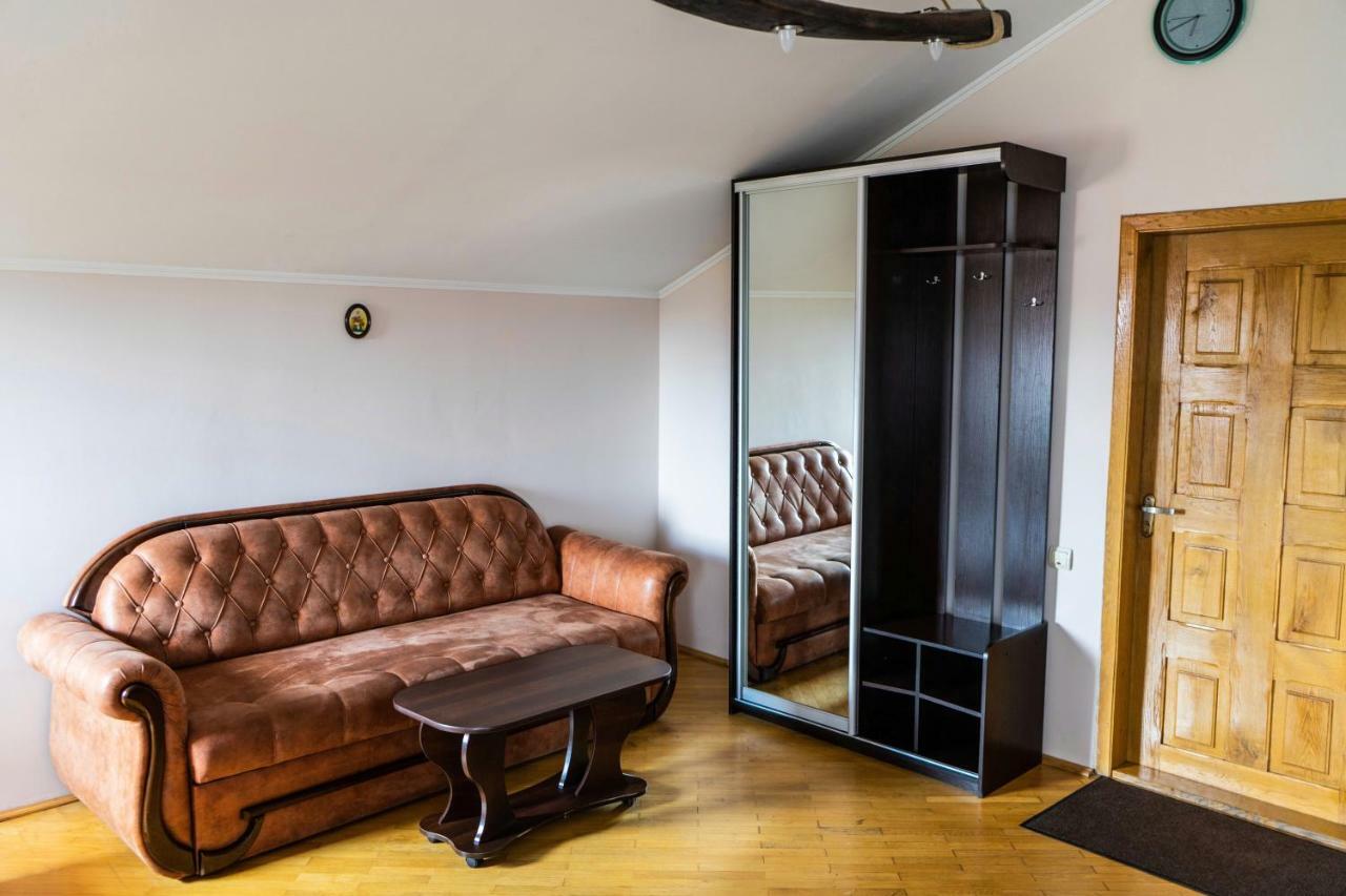 Hostel Villa Roma 리비프 외부 사진