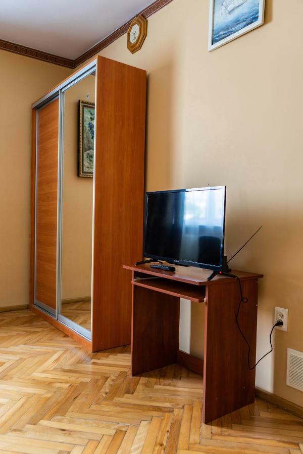 Hostel Villa Roma 리비프 외부 사진