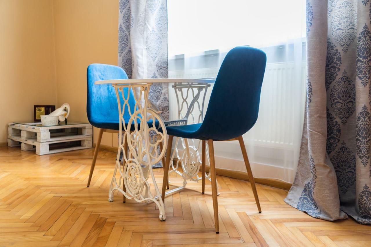 Hostel Villa Roma 리비프 외부 사진