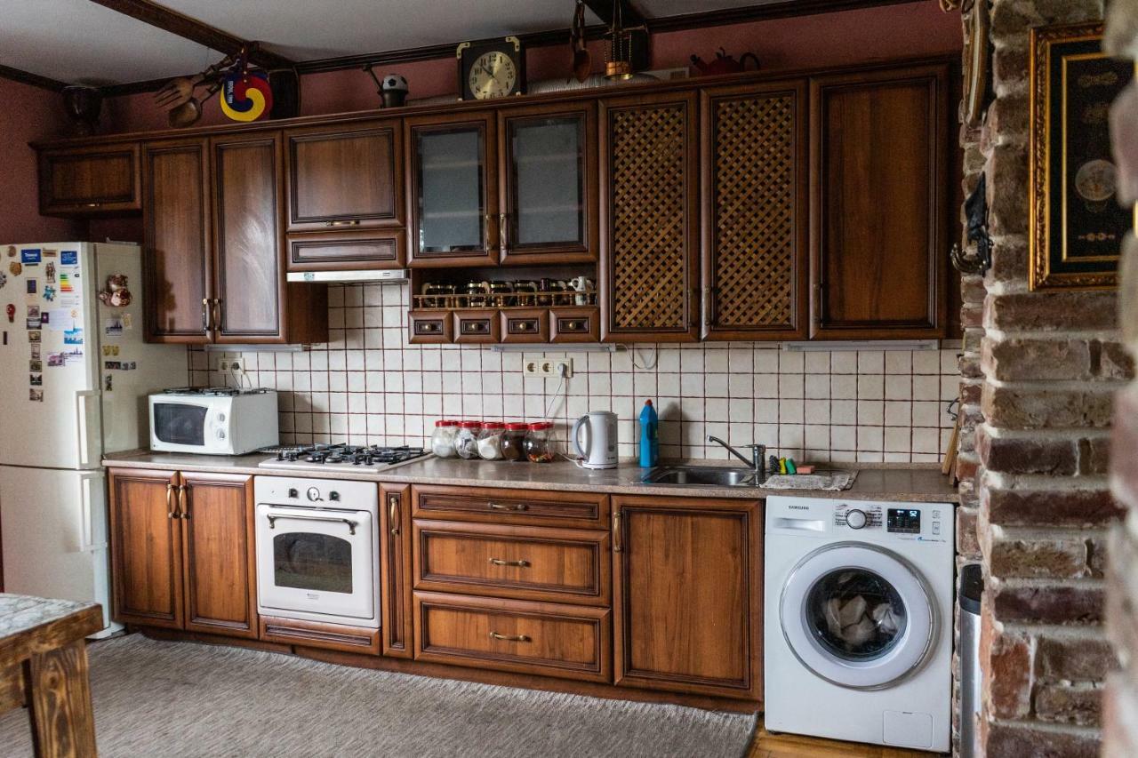 Hostel Villa Roma 리비프 외부 사진