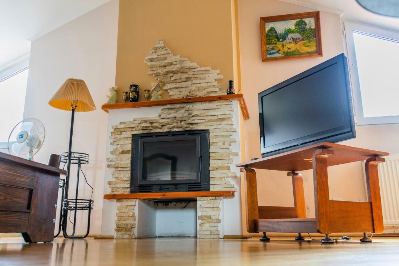 Hostel Villa Roma 리비프 외부 사진