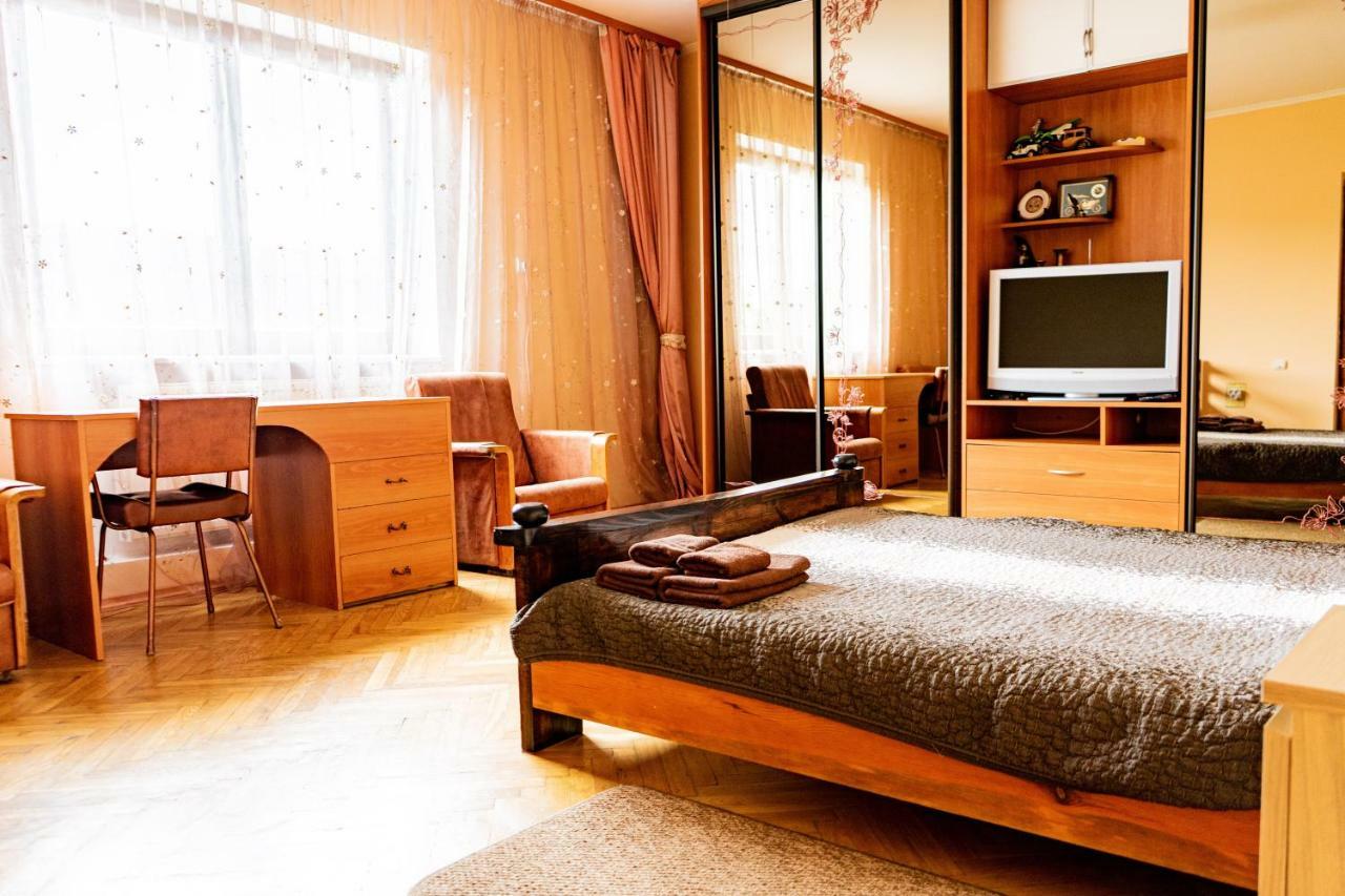 Hostel Villa Roma 리비프 외부 사진